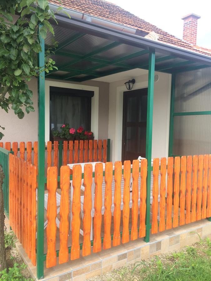 Holiday Home Maderka Strigova Екстериор снимка
